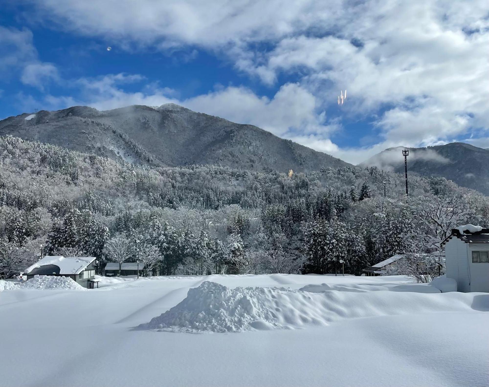 Guesthouse Shirakawa-Go Inn المظهر الخارجي الصورة